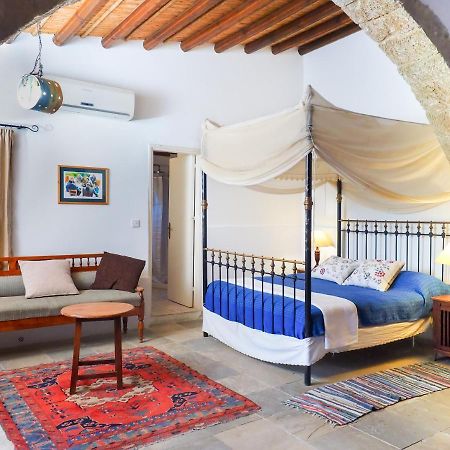 Zoes Traditional Apartments, Bed & Breakfast Ларнака Экстерьер фото